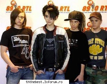 imagini cu toata formatia - da asa e e super dar gustav pare trist :(( dar - Tokio Hotel